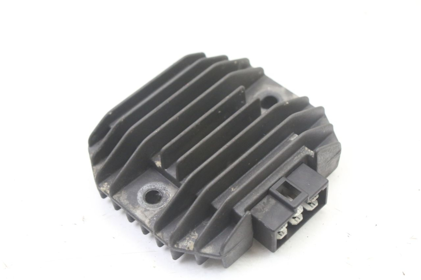 photo de REGOLATORE KAWASAKI ZR7 ZR-7 S 750 (1999 - 2004)