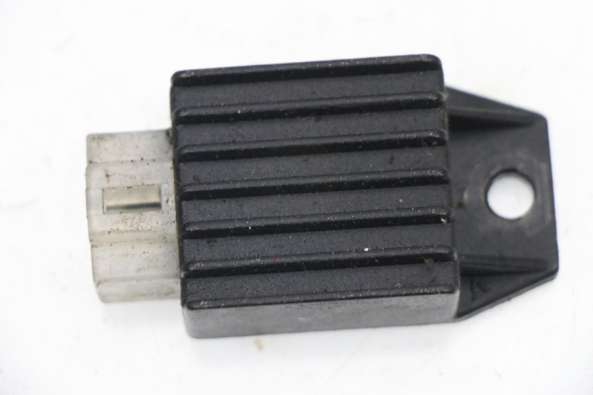 photo de REGOLATORE DI CARICA PEUGEOT KISBEE 2T 50 (2010 - 2017)