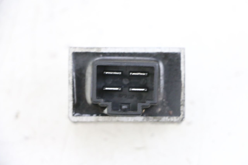 photo de REGOLATORE DI CARICA PEUGEOT KISBEE 4T 50 (2010 - 2017)