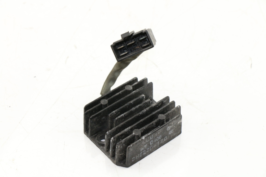 photo de REGOLATORE DI CARICA KYMCO PEOPLE S 125 (2000 - 2008)