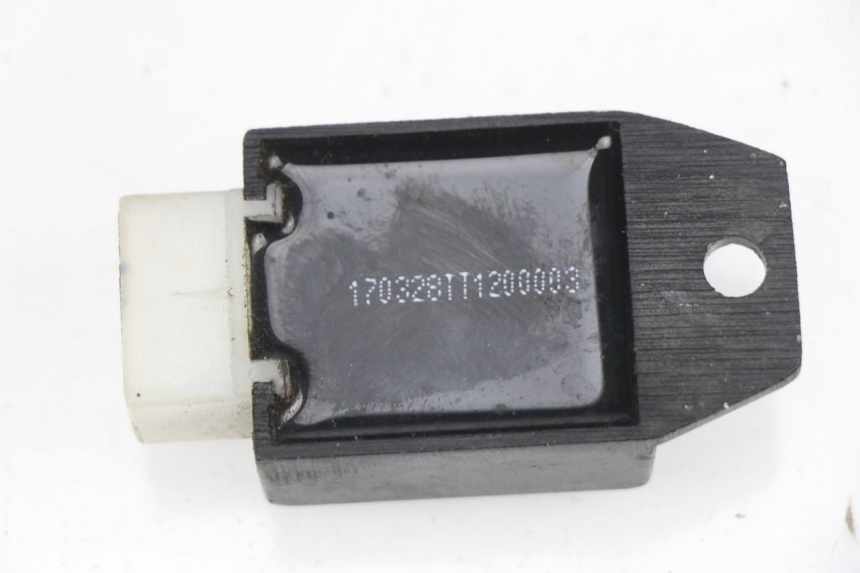 photo de Regolatore di carica LONGJIA DIGITA 2T 50 (2006 - 2018)