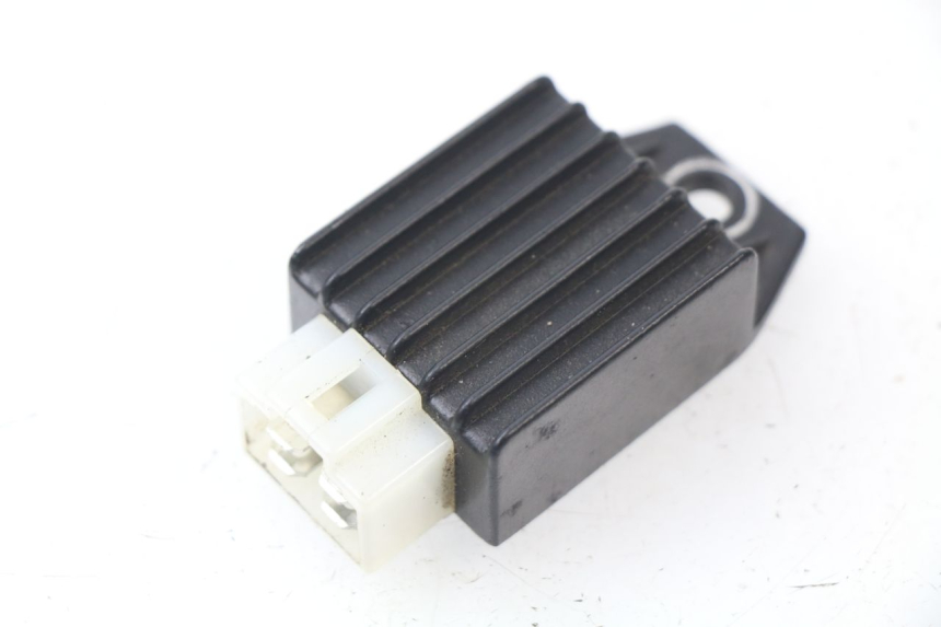 photo de Regolatore di carica LONGJIA DIGITA 2T 50 (2006 - 2018)