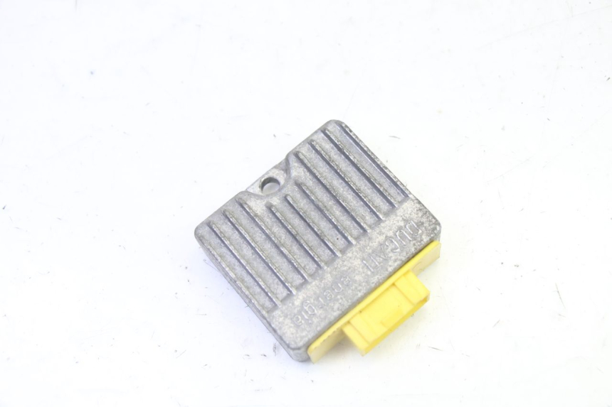 photo de REGOLATORE PIAGGIO LXV 4T 50 (2009 - 2013)