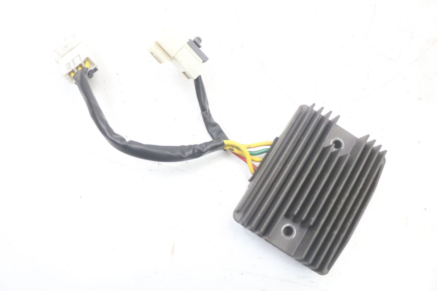 photo de REGOLATORE PIAGGIO MP3 HPE 350 (2018 - 2020)