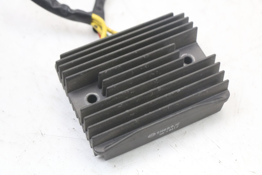 photo de REGOLATORE PIAGGIO MP3 HPE 350 (2018 - 2020)