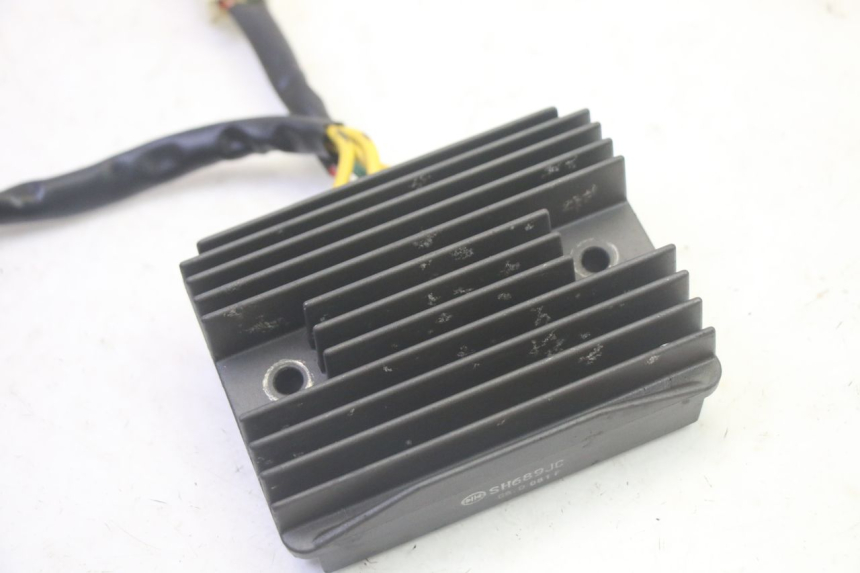 photo de REGOLATORE PIAGGIO MP3 HPE 350 (2018 - 2020) - Dettaglio del componente