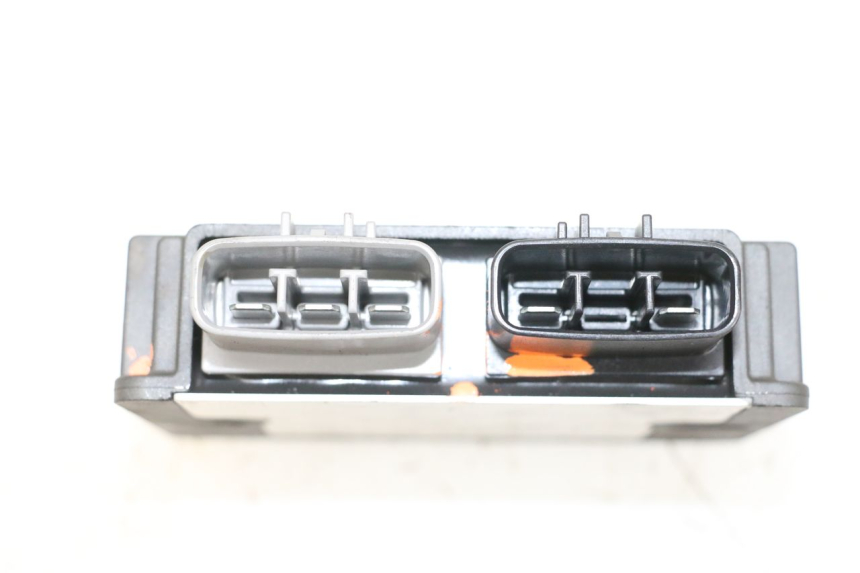 photo de REGOLATORE PIAGGIO MP3 HPE 300 (2019 - 2026) - Zoom sullo stato d'uso