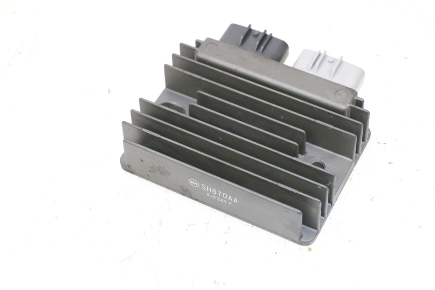 photo de REGOLATORE PIAGGIO MP3 HPE 300 (2019 - 2026) - Primo piano tecnico