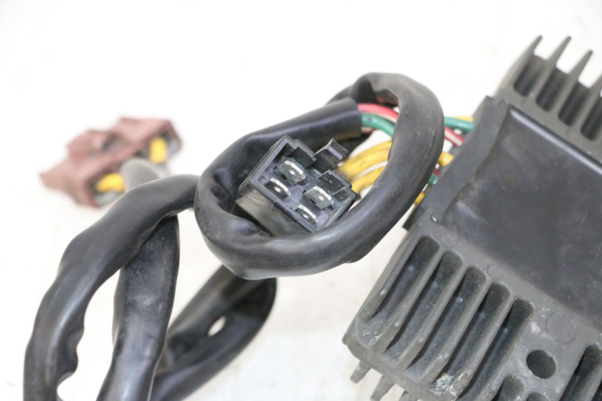 photo de REGOLATORE DI CARICA PIAGGIO MP3 LT 400 (2007 - 2012)