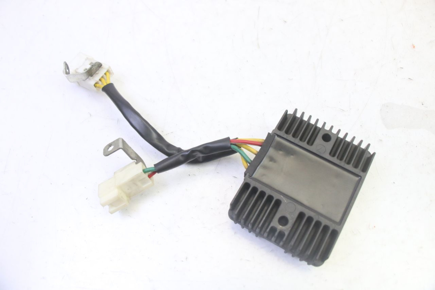 photo de REGOLATORE DI CARICA PIAGGIO MP3 LT 300 (2010 - 2016)