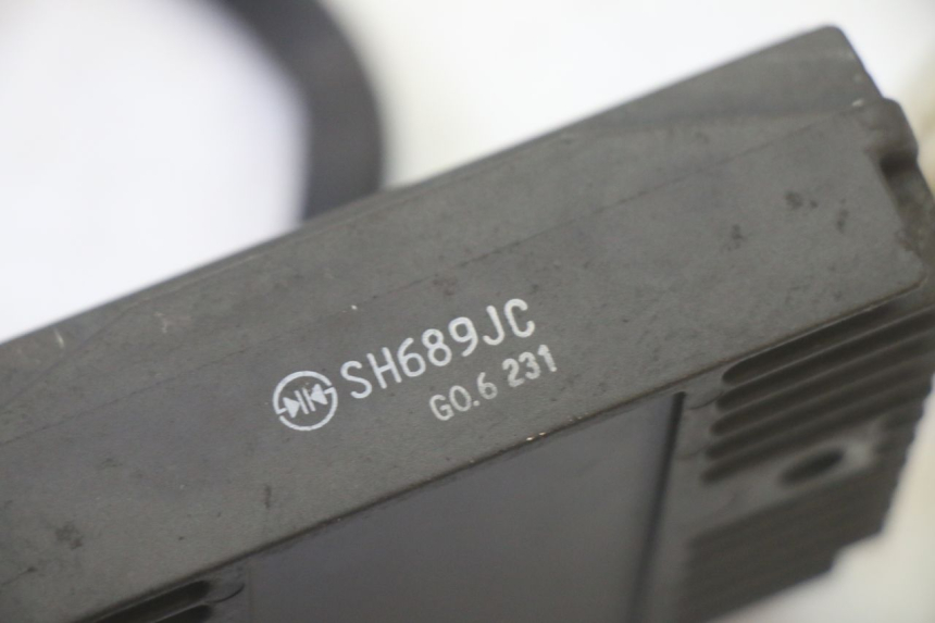 photo de REGOLATORE DI CARICA PIAGGIO MP3 LT 300 (2010 - 2016)