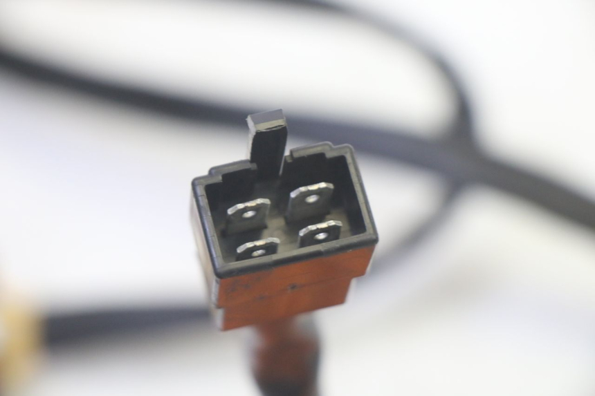 photo de REGOLATORE DI CARICA PIAGGIO MP3 LT 400 (2007 - 2012) - Stato della superficie e materiale