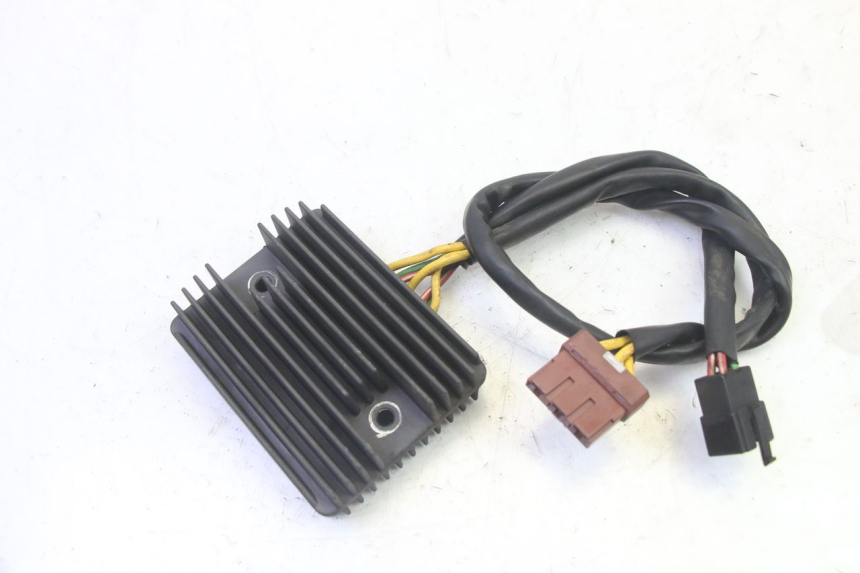 photo de REGOLATORE DI CARICA PIAGGIO MP3 RL 250 (2007 - 2010)