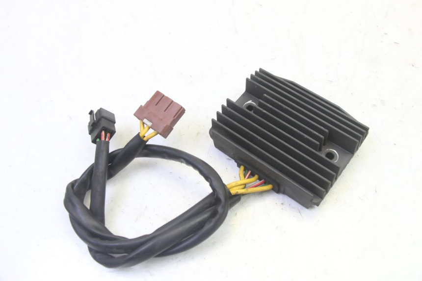 photo de REGOLATORE DI CARICA PIAGGIO MP3 RL 250 (2007 - 2010)