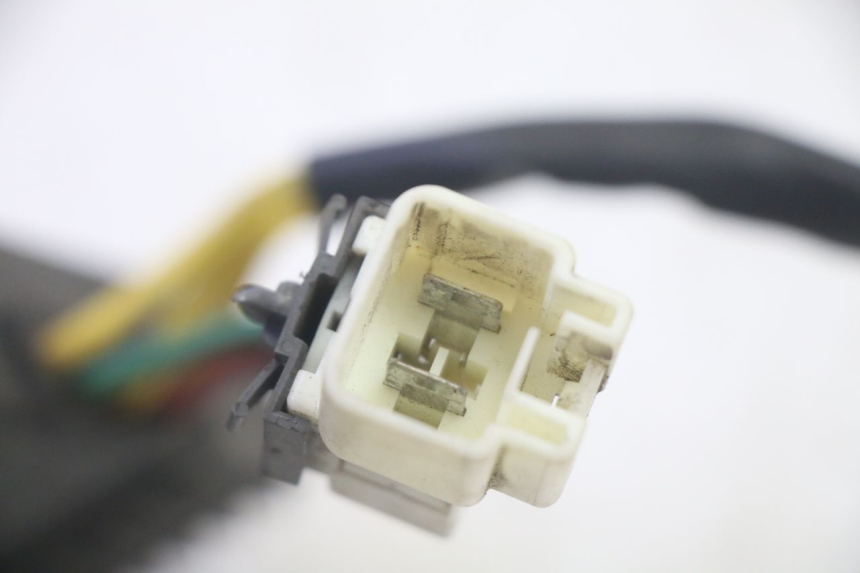 photo de REGOLATORE PIAGGIO MP3 500 (2016 - 2018) - Dettagli dei punti di fissaggio