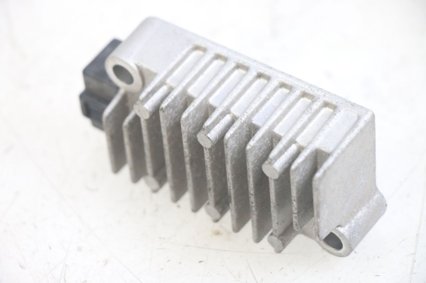 photo de REGOLATORE DI CARICA YAMAHA NEOS NEO'S 4T 50 (2008 - 2016)