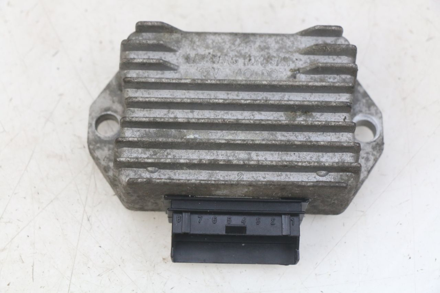 photo de REGOLATORE DI CARICA PIAGGIO NEW TYPHOON 50 (2010 - 2017)