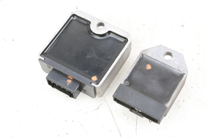 photo de REGOLATORE DI CARICA PIAGGIO NEW TYPHOON 50 (2018 - 2021) - Primo piano tecnico