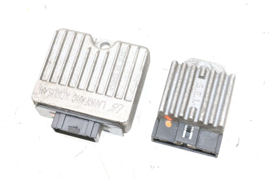 photo de REGOLATORE DI CARICA PIAGGIO NEW TYPHOON 50 (2018 - 2021) - Vista principale