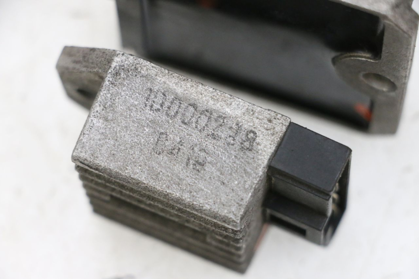 photo de REGOLATORE DI CARICA PIAGGIO NEW TYPHOON 50 (2018 - 2021) - Zoom sullo stato d'uso