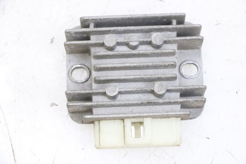 photo de REGOLATORE DI CARICA JM MOTORS OLDIES 4T 50 (2010 - 2020) - Vista principale