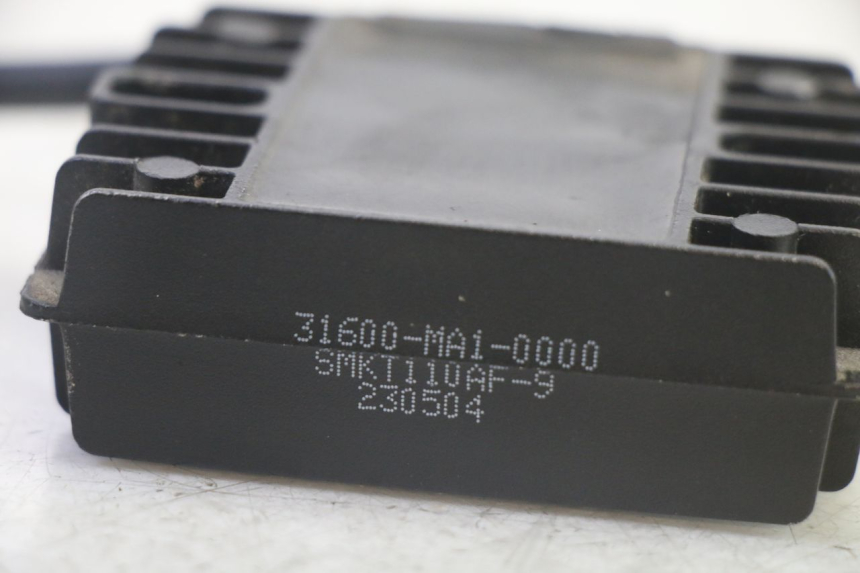 photo de REGOLATORE SYM ORBIT III 3 4T 50 (2021 - 2025) - Primo piano tecnico