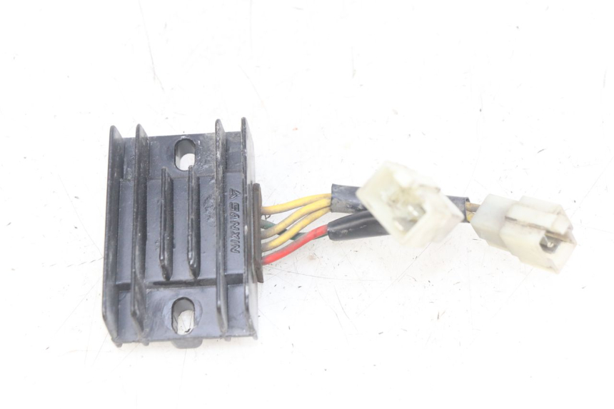 photo de REGOLATORE DI CARICA PEUGEOT DJANGO 4T 50 (2014 - 2019)