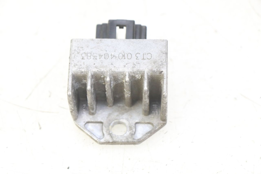 photo de REGOLATORE DI CARICA PEUGEOT KISBEE 4T 50 (2010 - 2017)