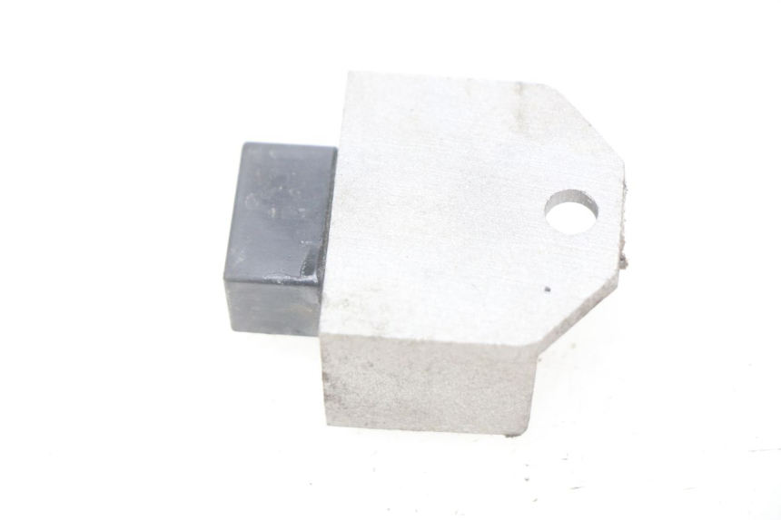 photo de REGOLATORE DI CARICA PEUGEOT LUDIX 2 PRO 4T 50 (2008 - 2013)