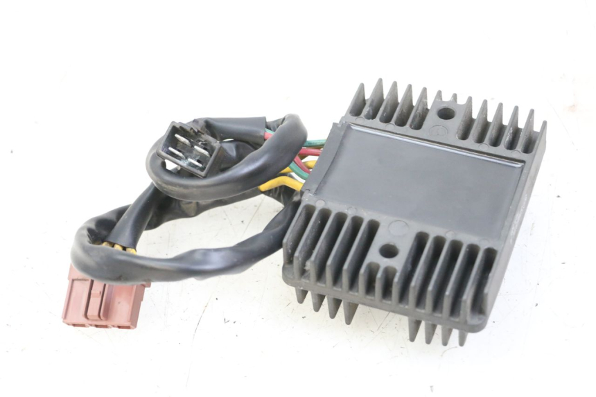 photo de REGOLATORE PEUGEOT SATELIS 125 (2013 - 2018)