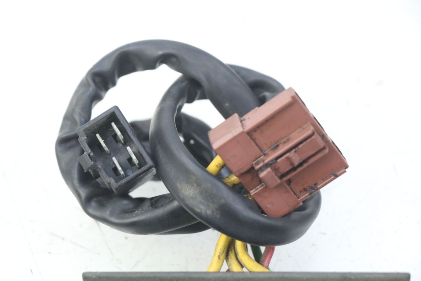 photo de REGOLATORE DI CARICA PEUGEOT SATELIS COMPRESSOR K15 125 (2006 - 2009)