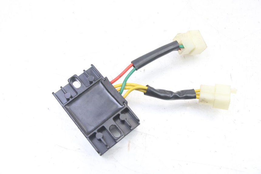 photo de REGOLATORE PEUGEOT STREETZONE I 2T 50 (2018 - 2020)