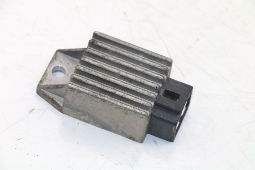 photo de Regolatore di carica PEUGEOT TREKKER TKR 50 (2005 - 2014)