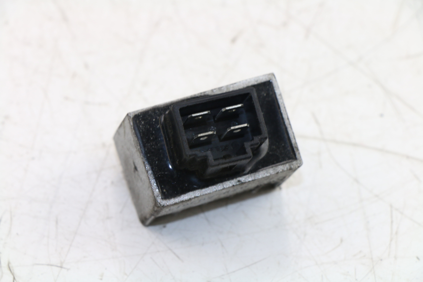 photo de REGOLATORE DI CARICA PEUGEOT TWEET 4T 50 (2010 - 2014)