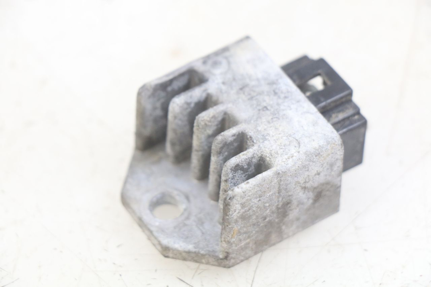 photo de REGOLATORE DI CARICA PEUGEOT VIVACITY 50 (2004 - 2009)