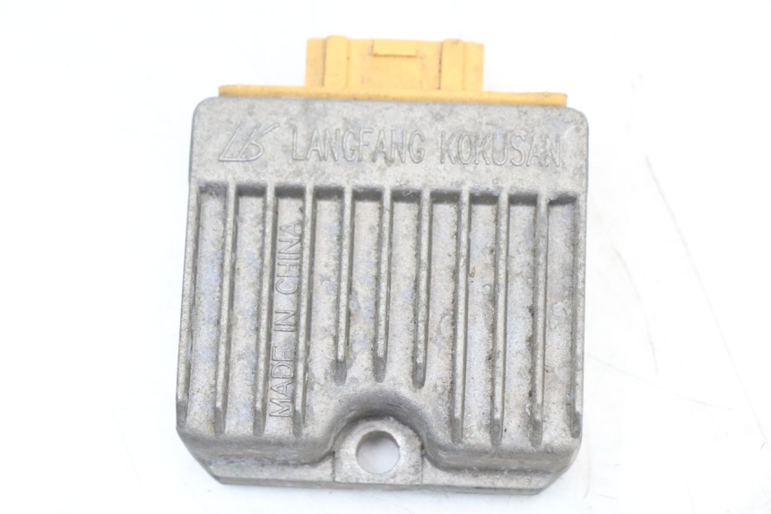 photo de Regolatore di carica PIAGGIO FLY 4T 50 (2004 - 2010)