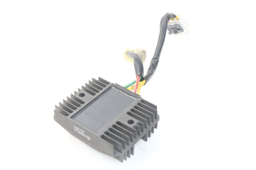 photo de Regolatore di carica PIAGGIO MP3 HPE 500 (2019 - 2022)
