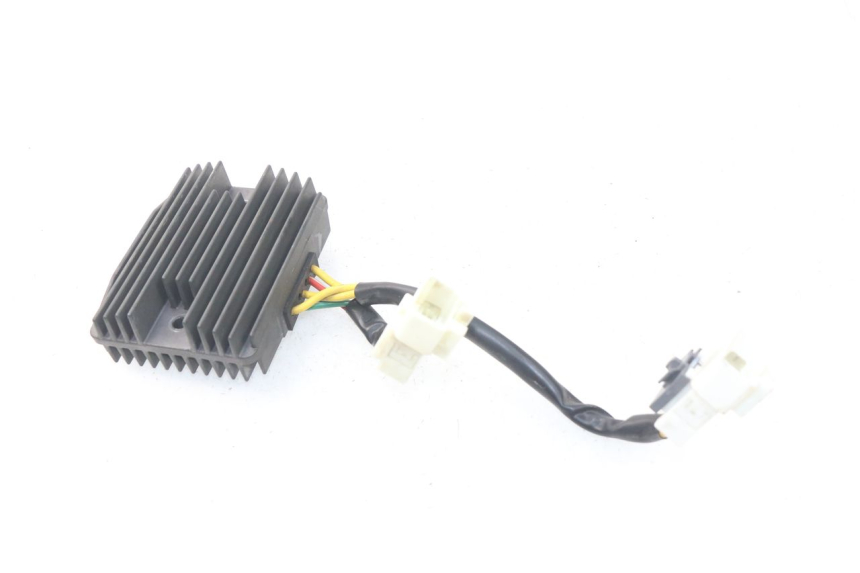 photo de Regolatore di carica PIAGGIO MP3 HPE 500 (2019 - 2022)