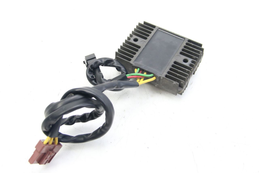 photo de REGOLATORE DI CARICA PIAGGIO VESPA GTS SUPER IE 125 (2009 - 2016)