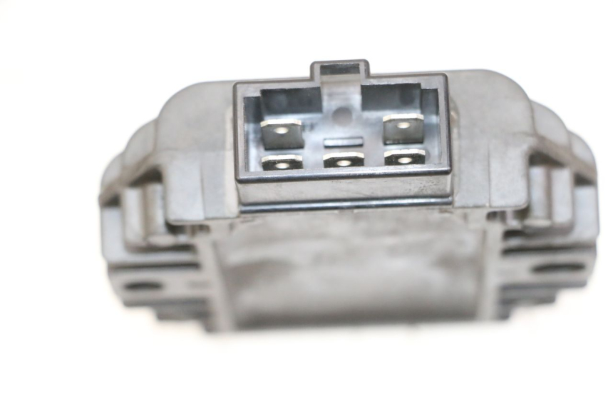 photo de REGOLATORE PIAGGIO VESPA LX 150 (2005 - 2013)