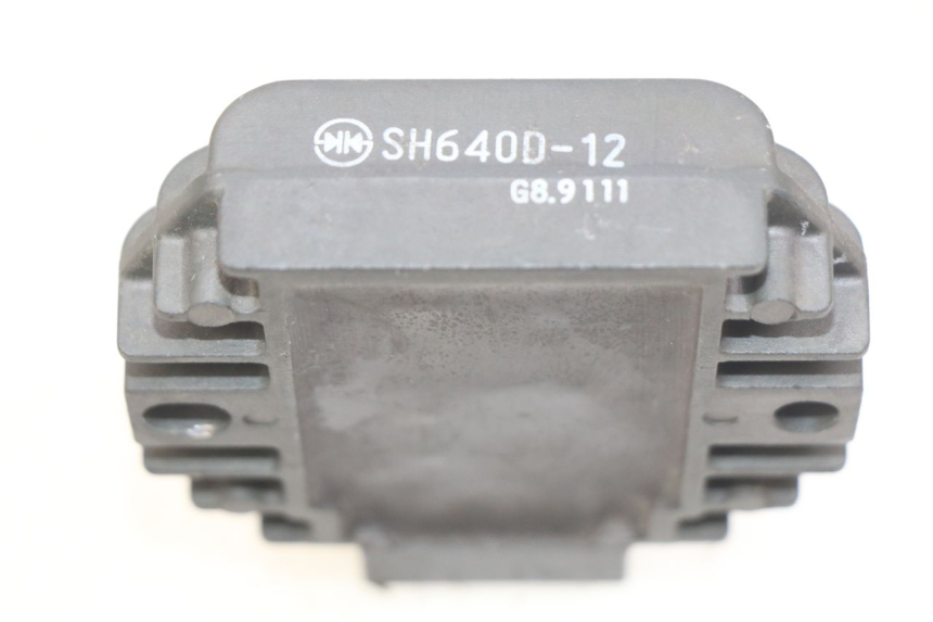 photo de REGOLATORE DI CARICA PIAGGIO VESPA LXV 125 (2006 - 2009)