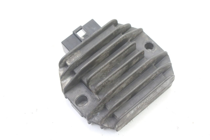 photo de REGOLATORE DI CARICA PIAGGIO X8 125 (2004 - 2007)