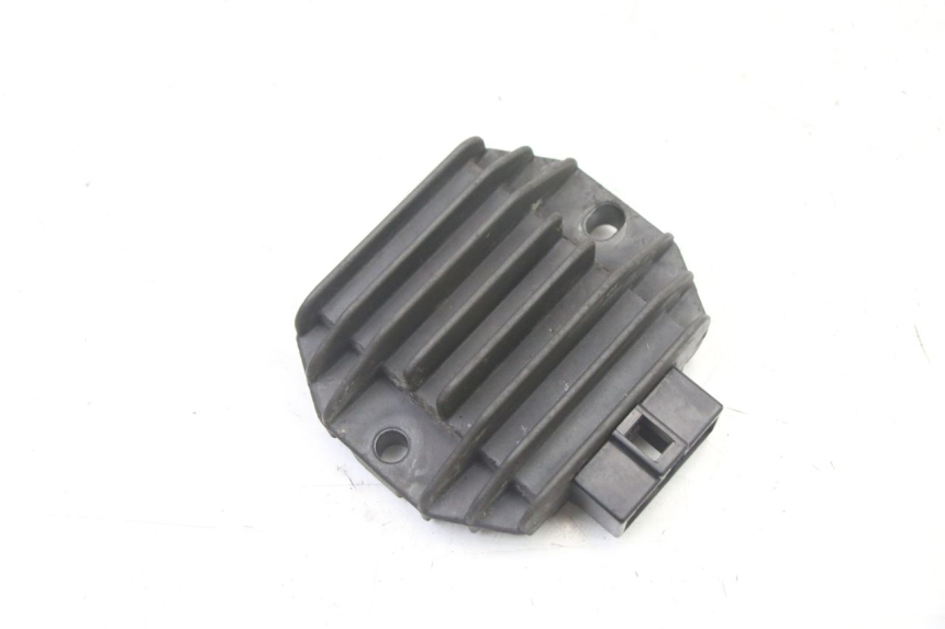 photo de REGOLATORE DI CARICA PIAGGIO X8 125 (2004 - 2007)