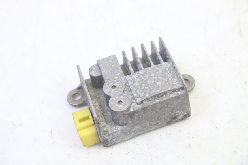 photo de REGOLATORE EFUN PUSA 1 - Dettaglio del componente