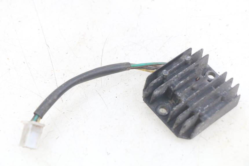 photo de REGOLATORE DI CARICA YAMASAKI ROADSTER 50 (2013 - 2018)