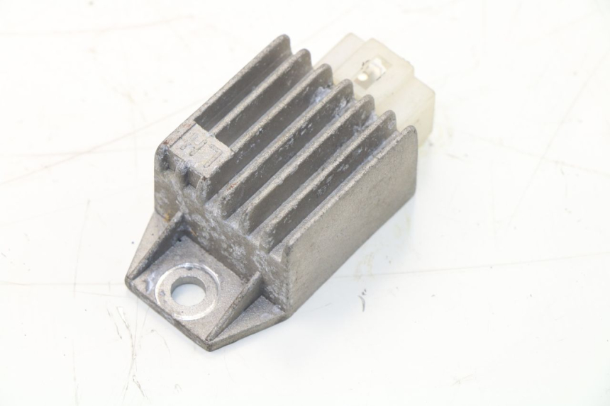photo de Regolatore di carica SAMPO LY50QT-21 50 (2009 - 2014)