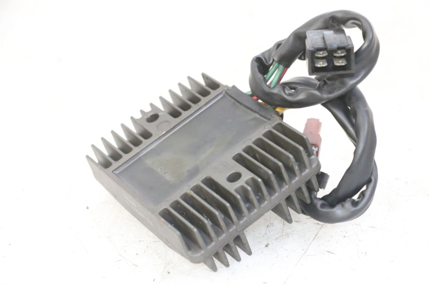 photo de REGOLATORE PEUGEOT SATELIS 125 (2013 - 2018)
