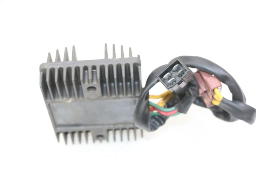 photo de REGOLATORE PEUGEOT SATELIS 125 (2013 - 2018)