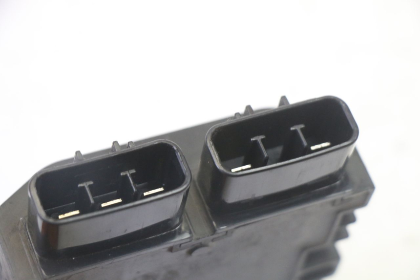 photo de REGOLATORE PEUGEOT SATELIS 125 (2013 - 2018)