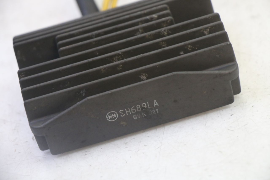 photo de REGOLATORE DI CARICA PEUGEOT SATELIS 125 (2006 - 2009)